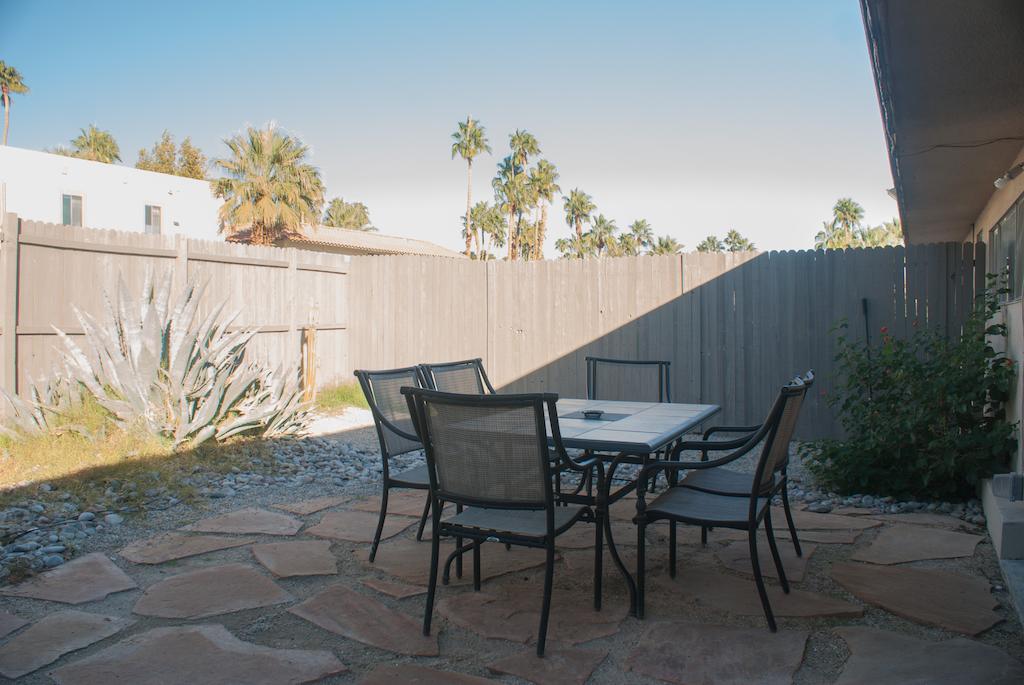 Tuscany Manor Palm Springs Rum bild