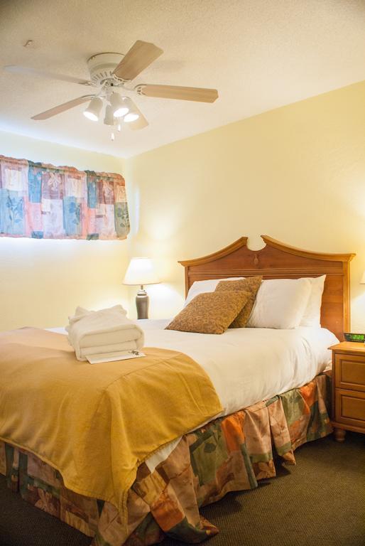 Tuscany Manor Palm Springs Rum bild
